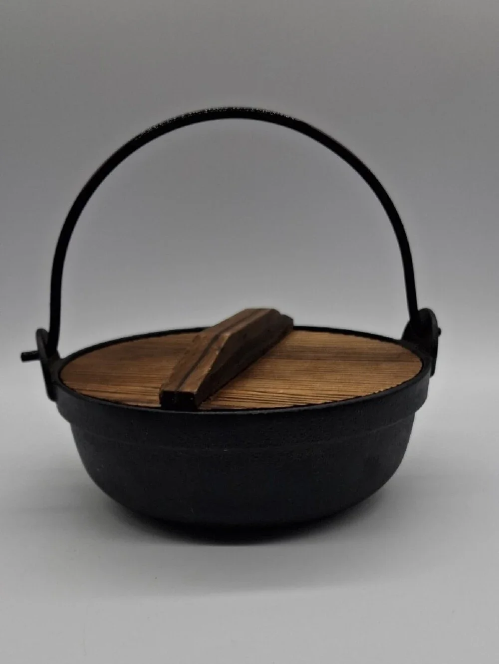 Cast Iron Kettle with Wooden Lid and Handle - Black